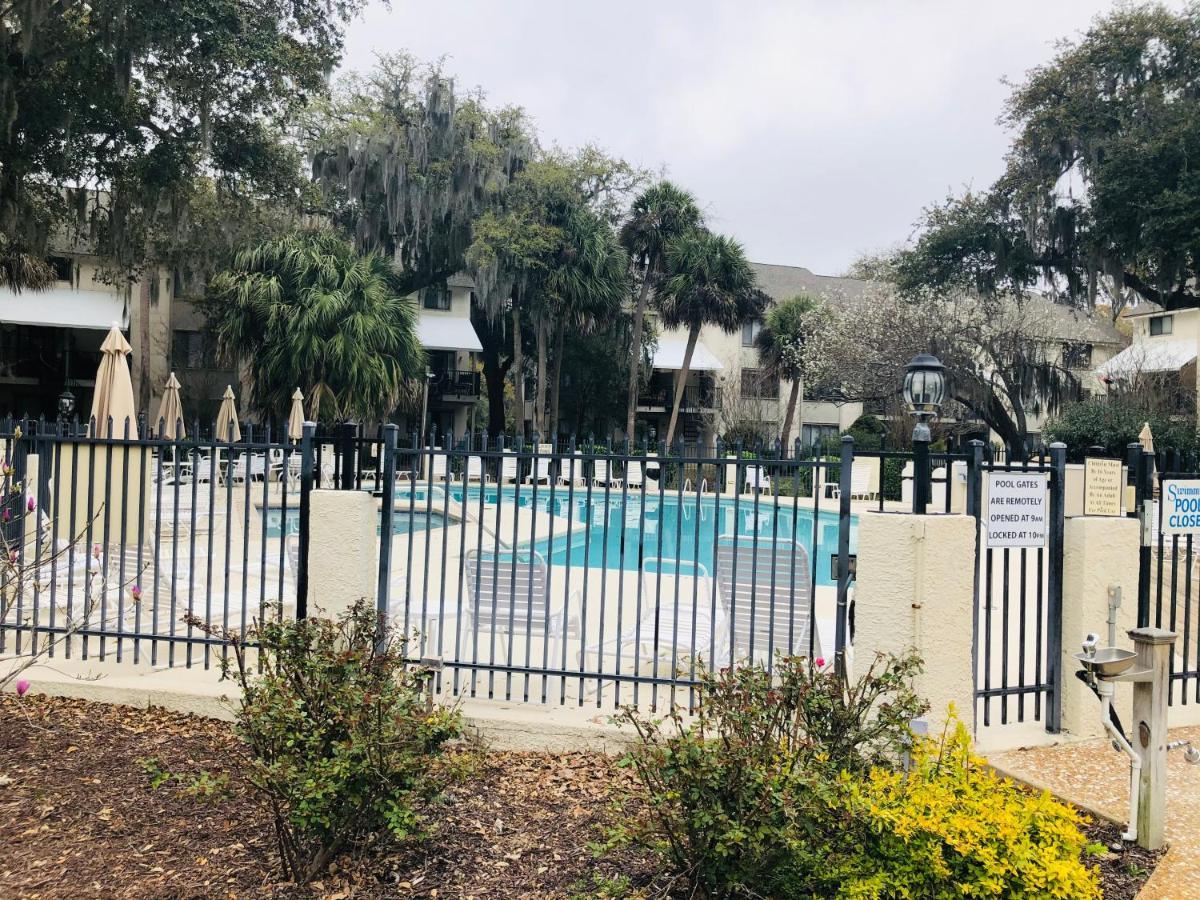 Springwood Villas With Pool Excess Half A Mile From Beach Hilton Head Island Exterior photo